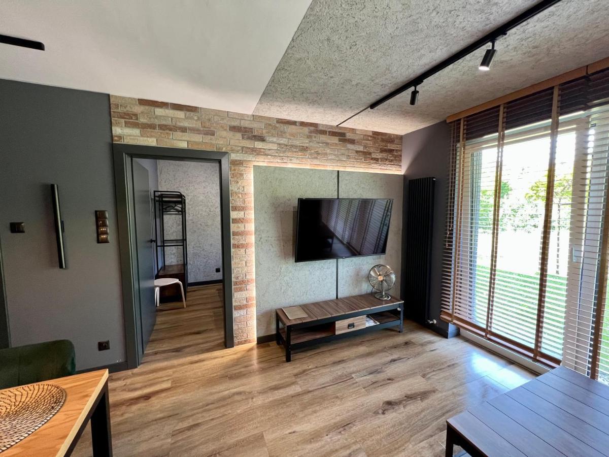 Loft Klonowa - Apartament Z Garazem เคียลเซ ภายนอก รูปภาพ