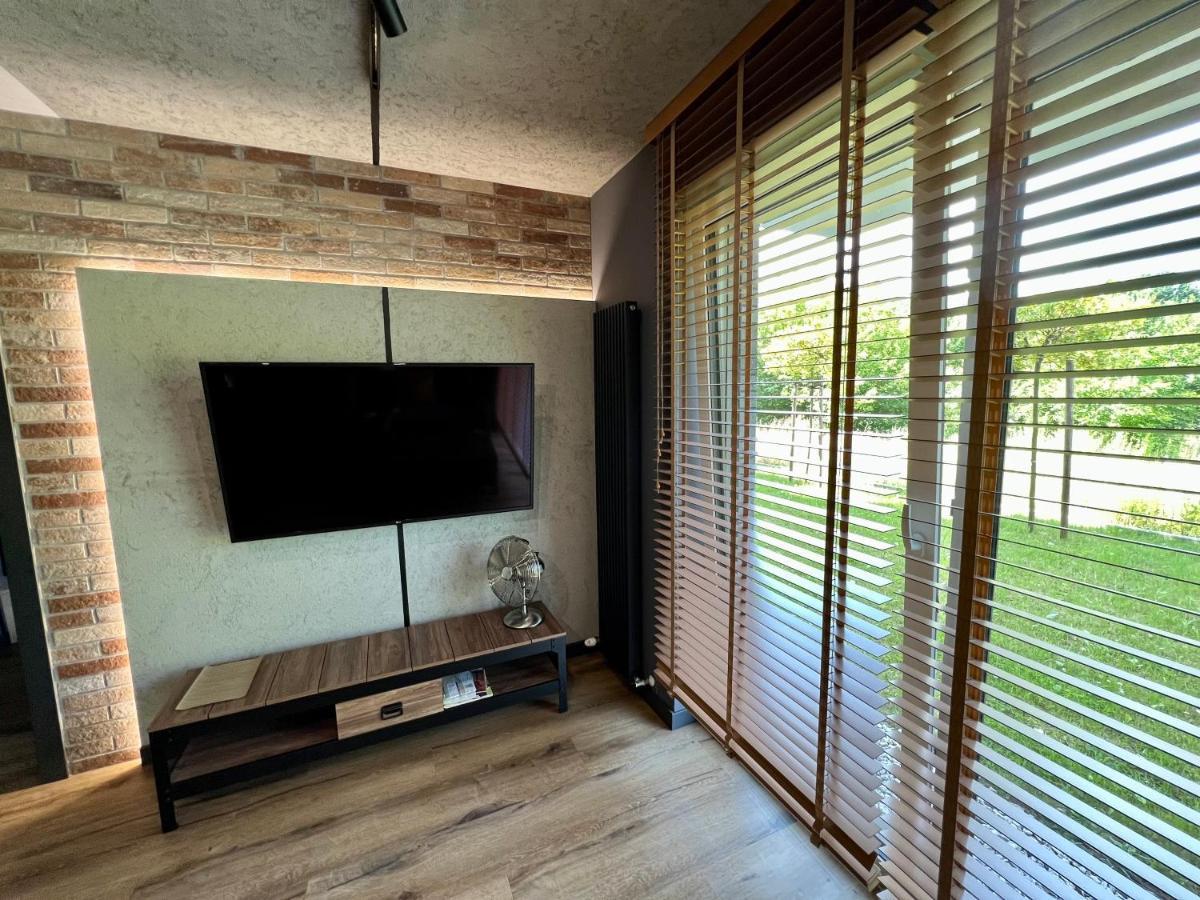 Loft Klonowa - Apartament Z Garazem เคียลเซ ภายนอก รูปภาพ
