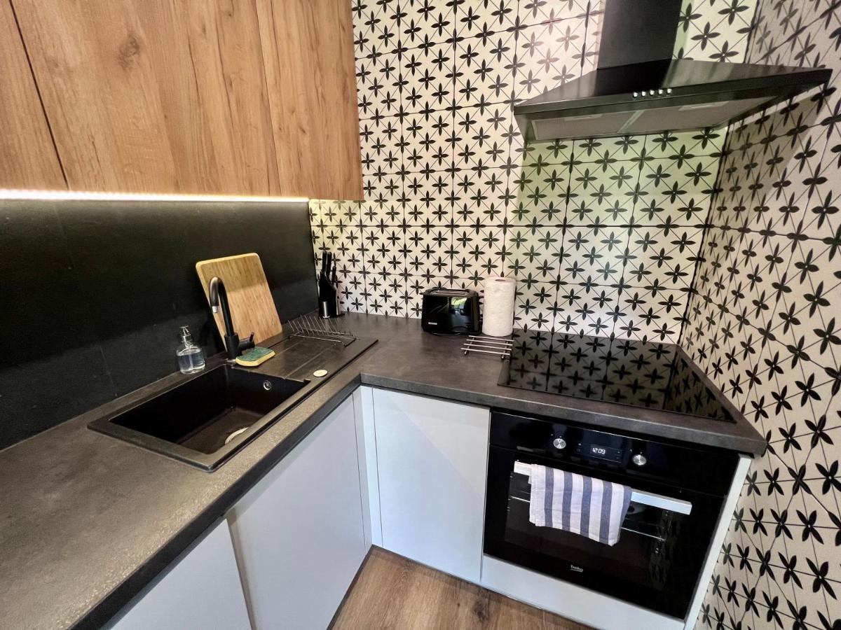 Loft Klonowa - Apartament Z Garazem เคียลเซ ภายนอก รูปภาพ