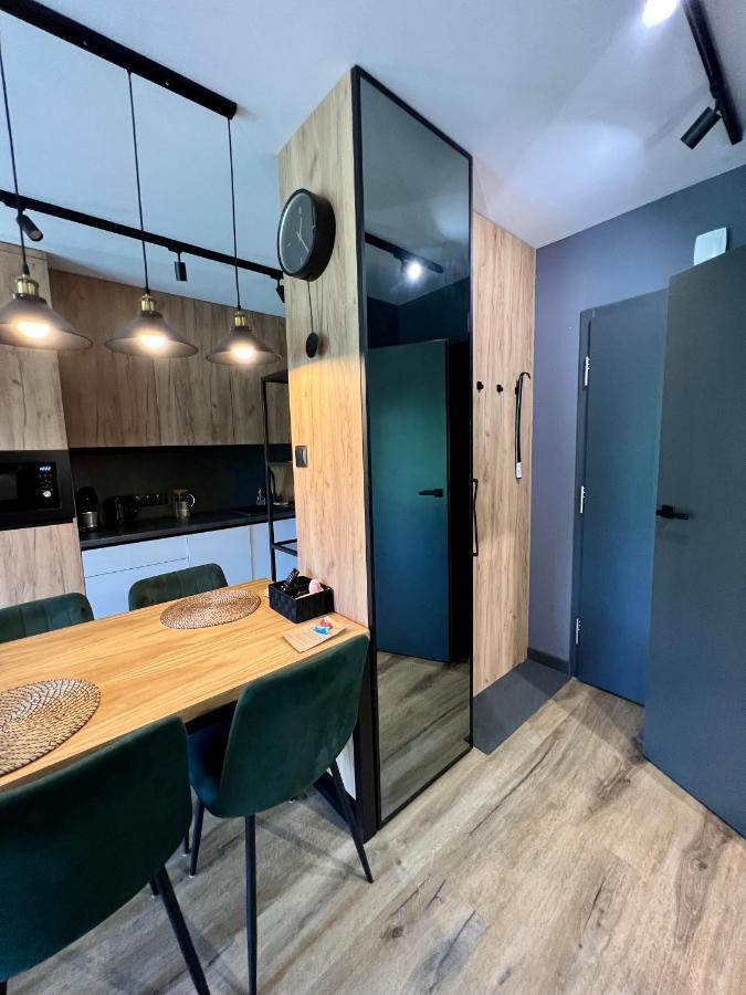 Loft Klonowa - Apartament Z Garazem เคียลเซ ภายนอก รูปภาพ