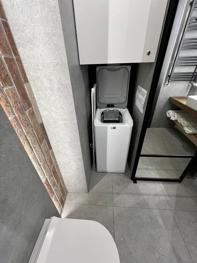 Loft Klonowa - Apartament Z Garazem เคียลเซ ภายนอก รูปภาพ