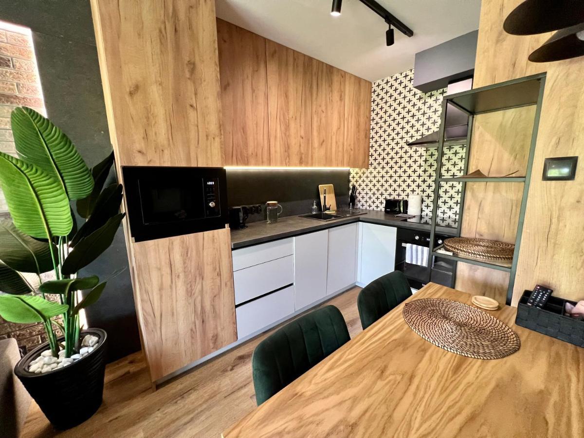 Loft Klonowa - Apartament Z Garazem เคียลเซ ภายนอก รูปภาพ