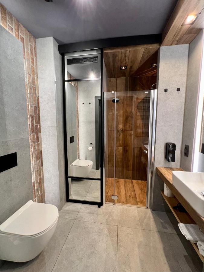 Loft Klonowa - Apartament Z Garazem เคียลเซ ภายนอก รูปภาพ